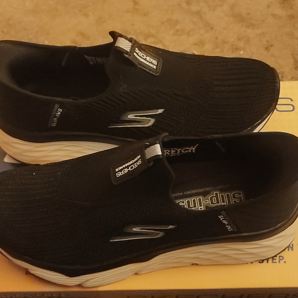 Skechers